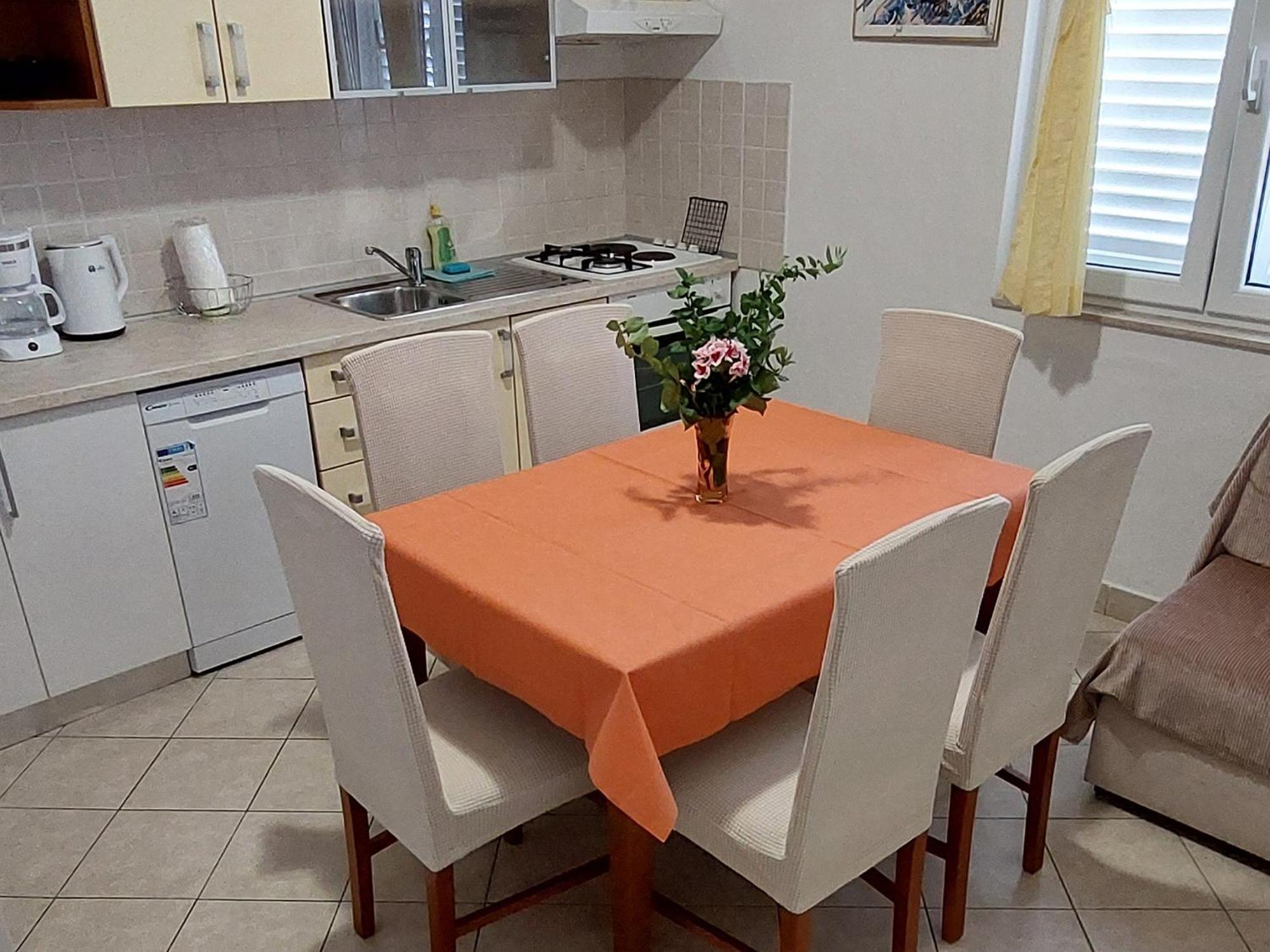 Apartment Sonja Makarska